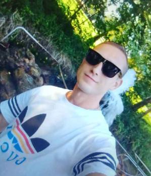 Alex9870