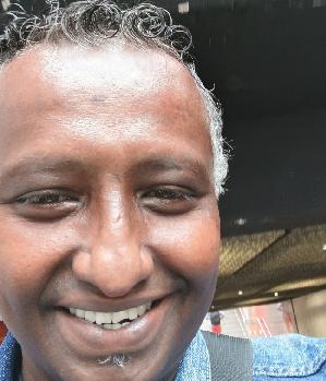 Ali010371