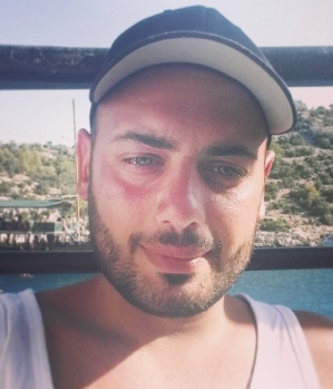 Zum Profil von Alias69