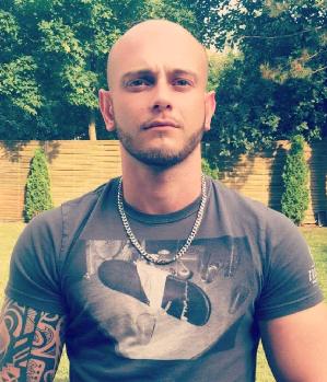 Zum Profil von Andreneed