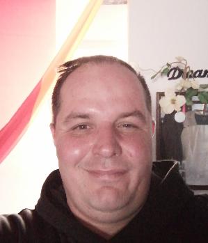 Zum Profil von Arekoo