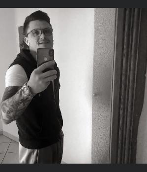 Zum Profil von Arthur33311