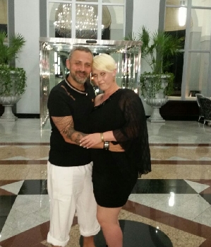 Zum Profil von Asmoss