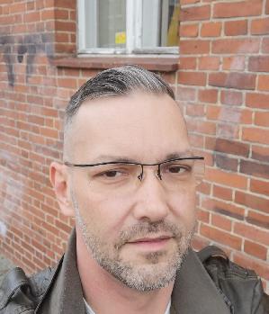 Zum Profil von AvalarionSucht