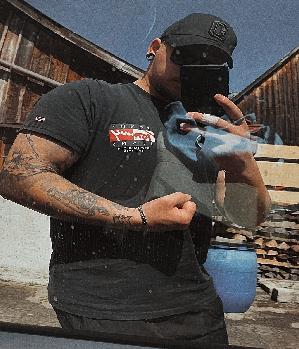 Zum Profil von Blacky676