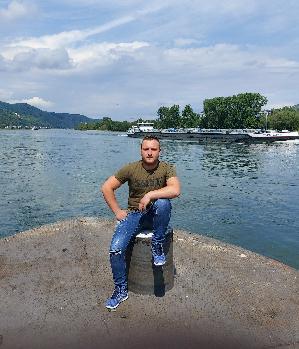 Zum Profil von Bughi0911