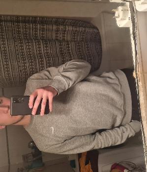 Zum Profil von CLB009