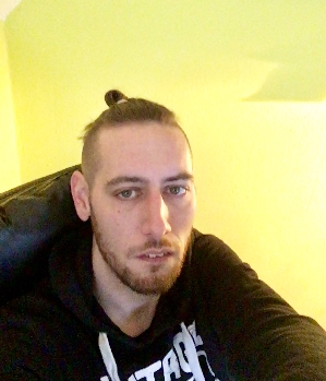 Zum Profil von Choooose