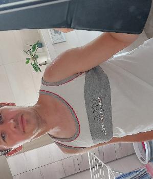 Zum Profil von Chrisi_90