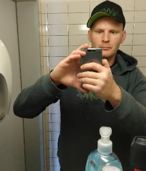 Zum Profil von Chriss35