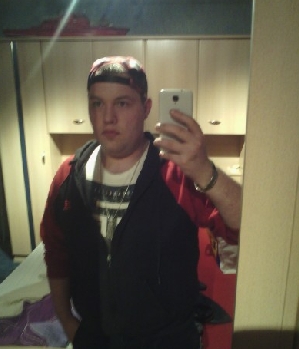 Zum Profil von Chriss93