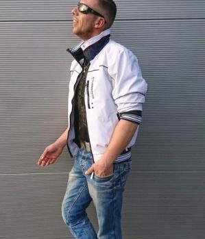 Zum Profil von Comewithme543