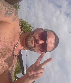 Zum Profil von Den7xx