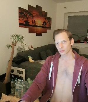 Zum Profil von DennisX94