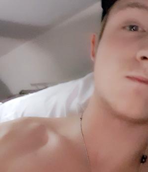 Zum Profil von DirtyCandyPrinz