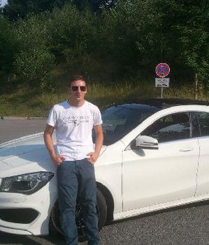 Zum Profil von Dlite902