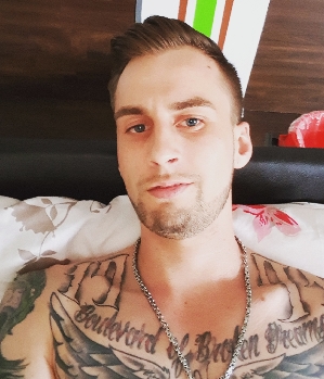 Sex Inserat von: Dmnk45