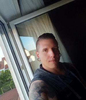 Zum Profil von Dsaster