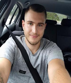 Zum Profil von Dusan96
