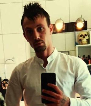 Zum Profil von Eddy53545