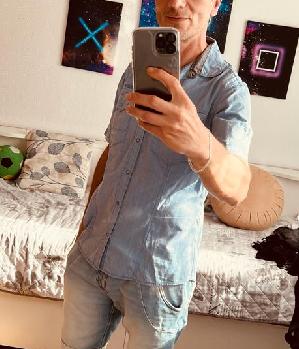 Zum Profil von Edin09