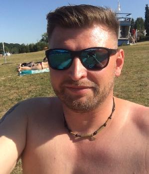 Zum Profil von Eros77