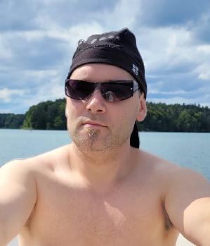 Zum Profil von Exodoth