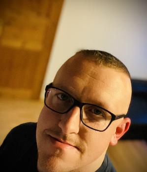 Zum Profil von FXA389