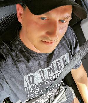 Zum Profil von Falko85