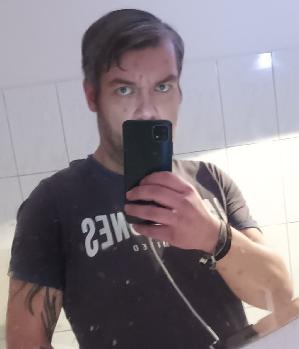 Zum Profil von Funtomas41