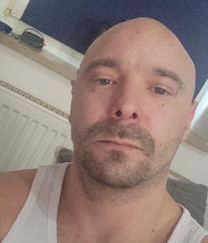 Zum Profil von Hardstyleboy489