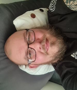 Zum Profil von Henrik87