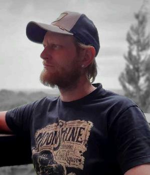 Zum Profil von HerrLars