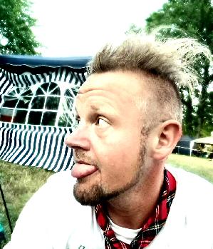 Zum Profil von Hoaxel