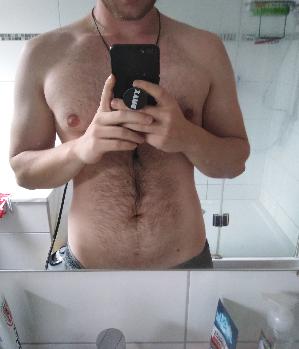 Zum Profil von HornyB96