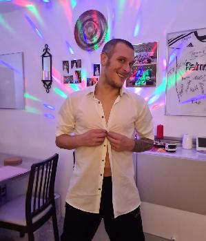 Zum Profil von IchbinTony