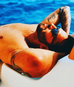 Zum Profil von Jamal86