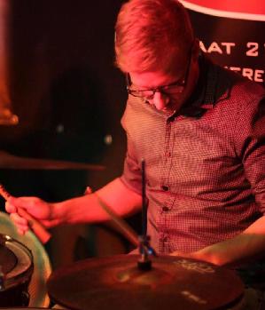 Zum Profil von Jesterea