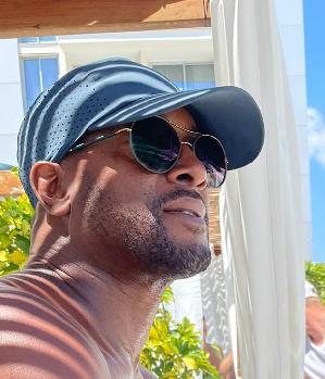 Zum Profil von Karlton