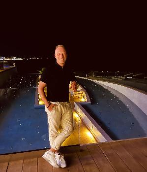 Zum Profil von KnertKnick