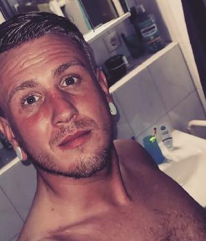 Zum Profil von Larat21