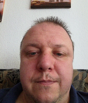 Zum Profil von Latexmann