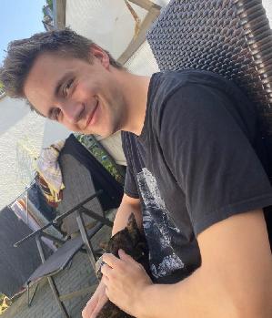 Zum Profil von LedgeLB