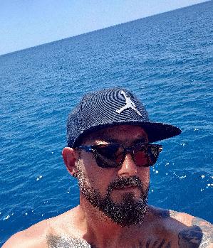 Zum Profil von Lennox89