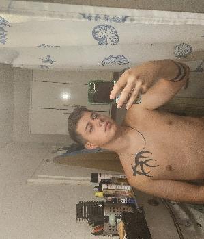 Zum Profil von Leonleo2003