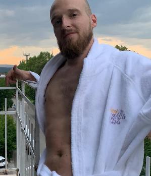 Zum Profil von LongLarry