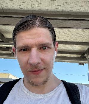 Zum Profil von MJ2711
