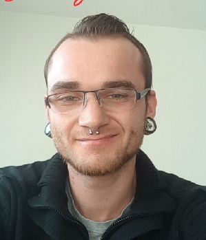 Zum Profil von Machomai