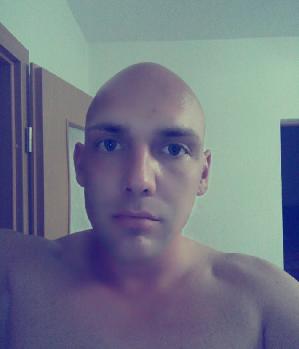 Zum Profil von MassiveGerman