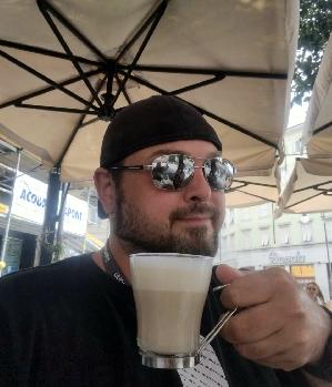 Zum Profil von Max0586